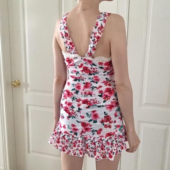Floral Ruched Dress - Picture 3 of 4
